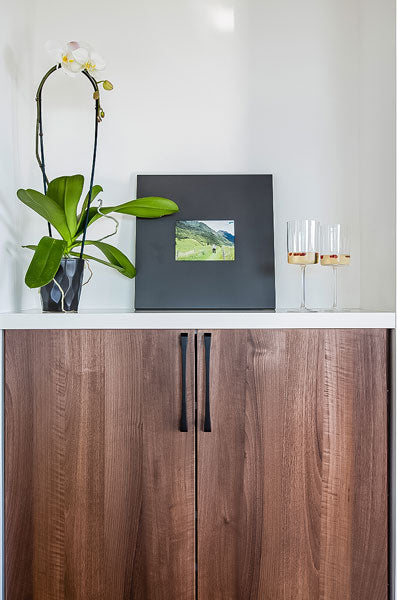 Cabinet Sweep Pull, 10" C-C